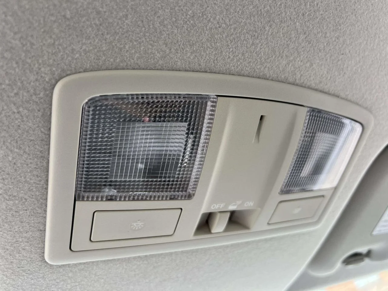 Used 2012 Graphite Mica Mazda i Touring image 33