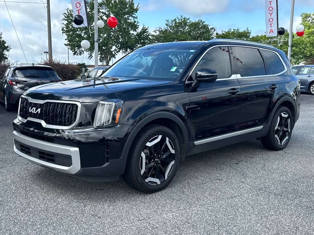 Used 2024 Black Kia EX image 7