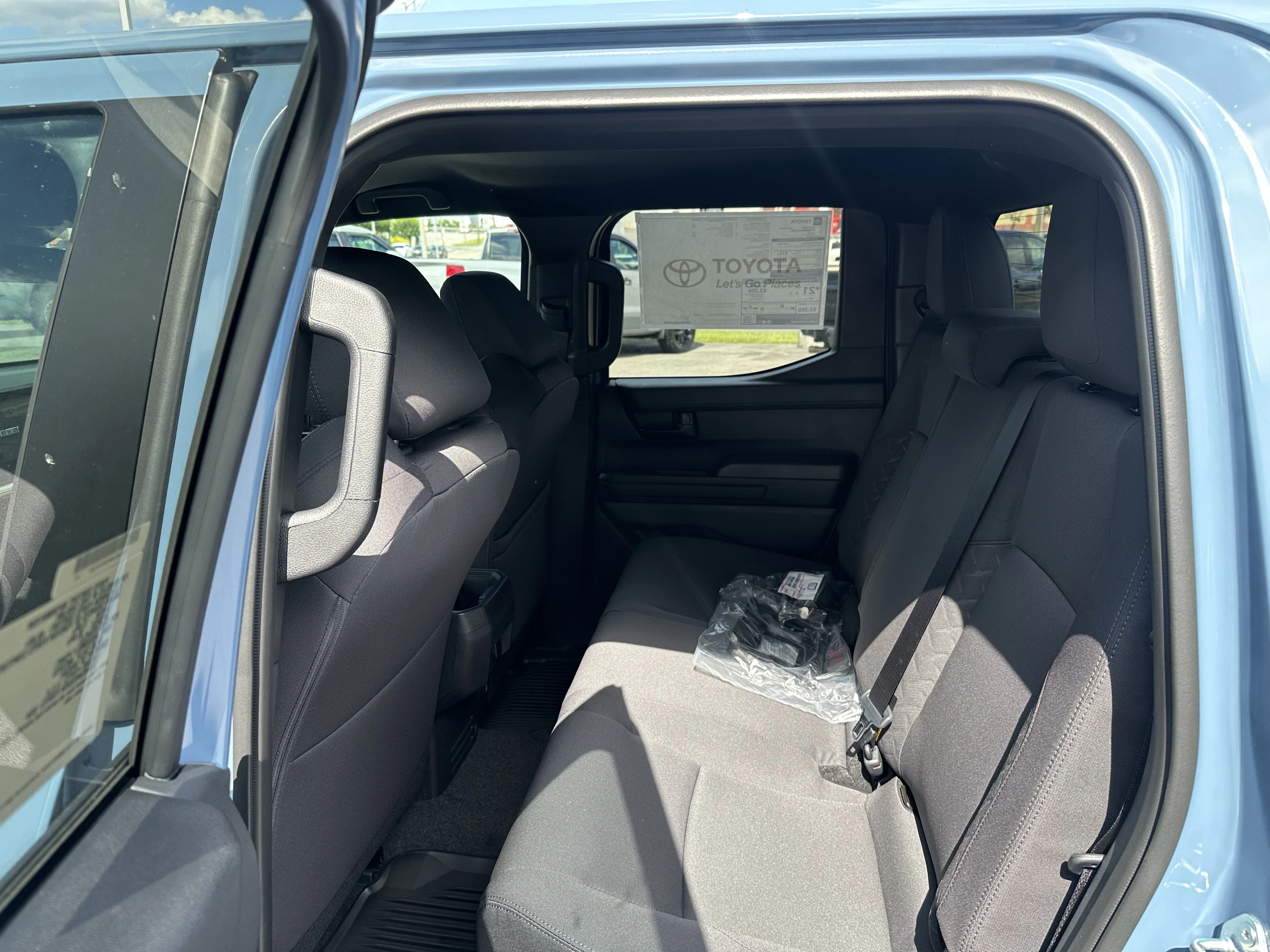 2026 Toyota Tacoma SR5 - Photo 9