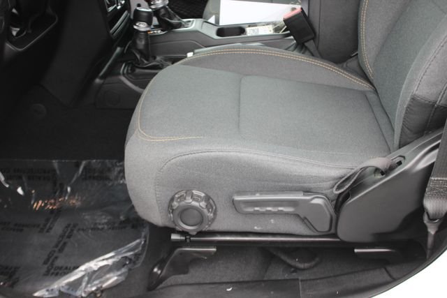 Used 2024 White Jeep Sport S image 21