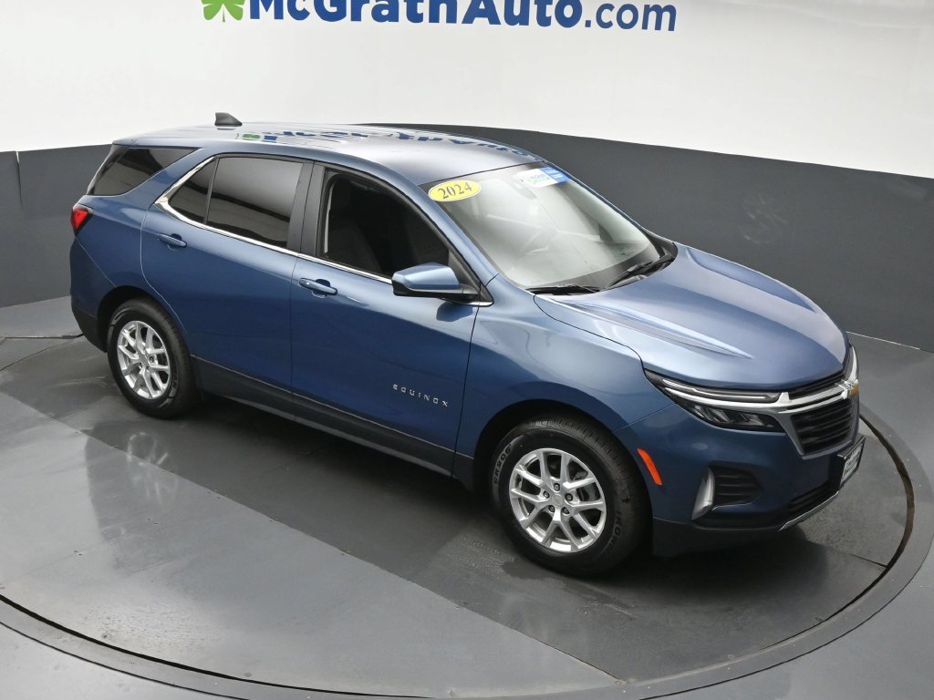 Used 2024 Blue Chevrolet LT image 3