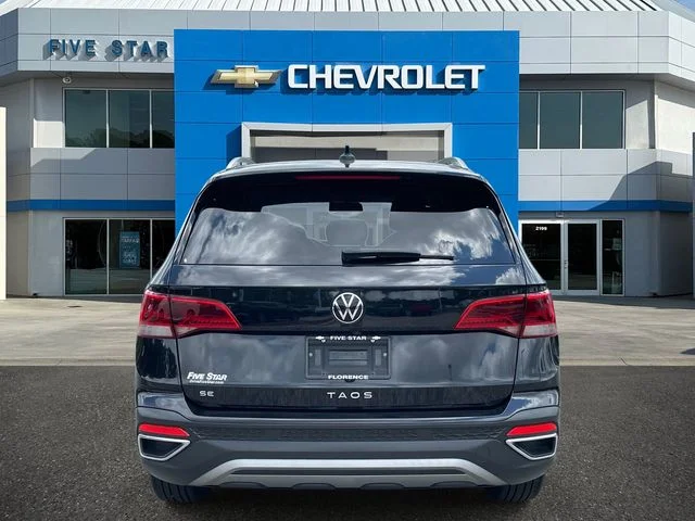 Used 2022 Black Volkswagen 1.5T SE image 5
