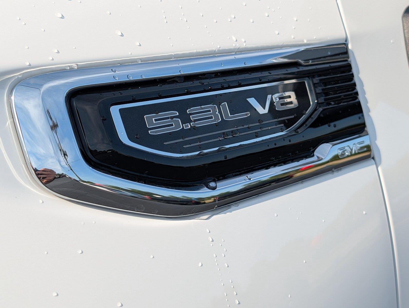 New 2026 Summit White GMC SLT image 38
