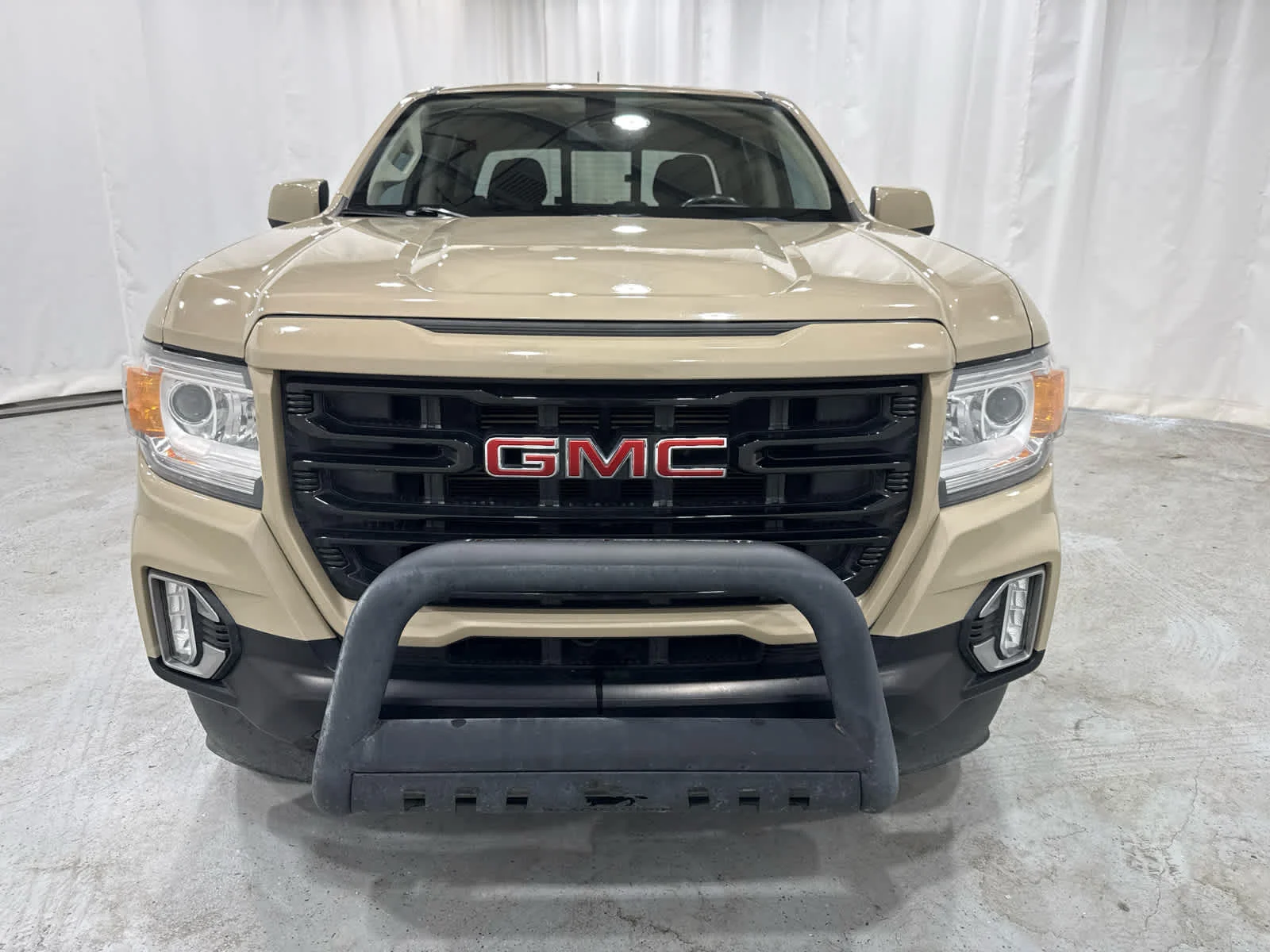 Certified Used 2022 Desert Sand Metallic GMC Elevation image 8