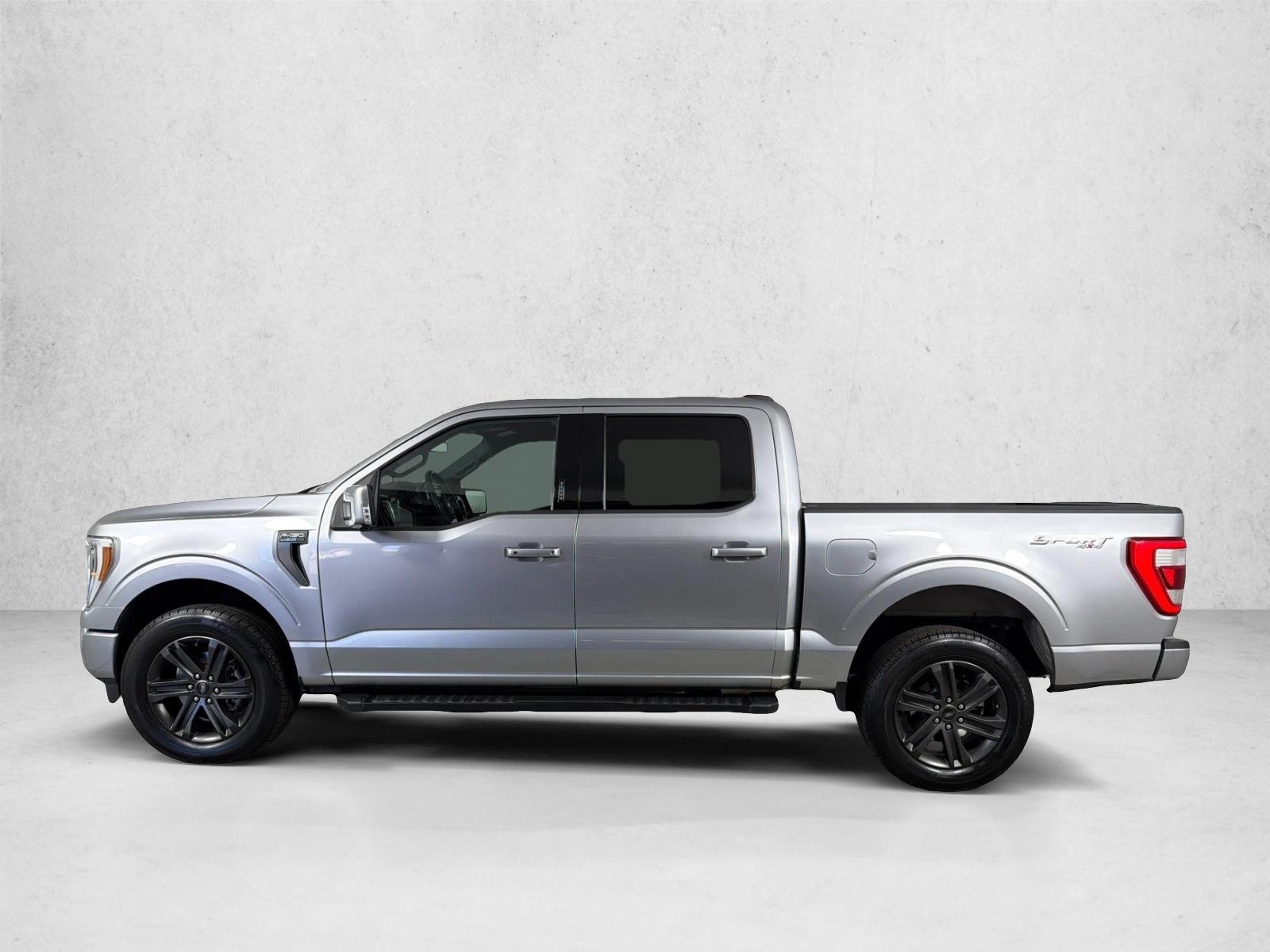 Used 2021 Iconic Silver Metallic Ford LARIAT image 7