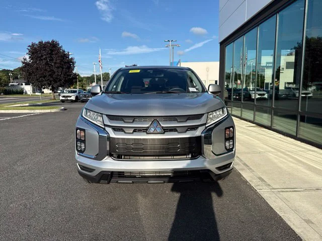 Used 2024 Black Mitsubishi 2.0 ES image 7