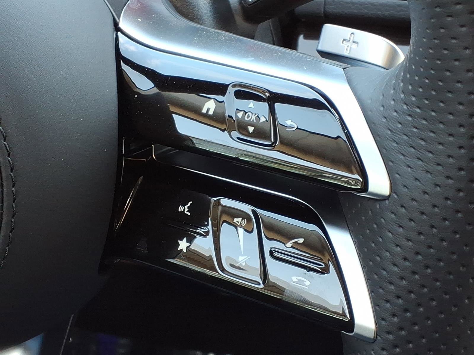 New 2026 Obsidian Black Metallic Mercedes-Benz 450 image 10