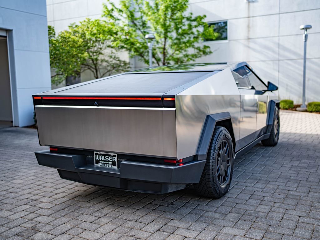 Used 2024 Silver Tesla Foundation Series image 5