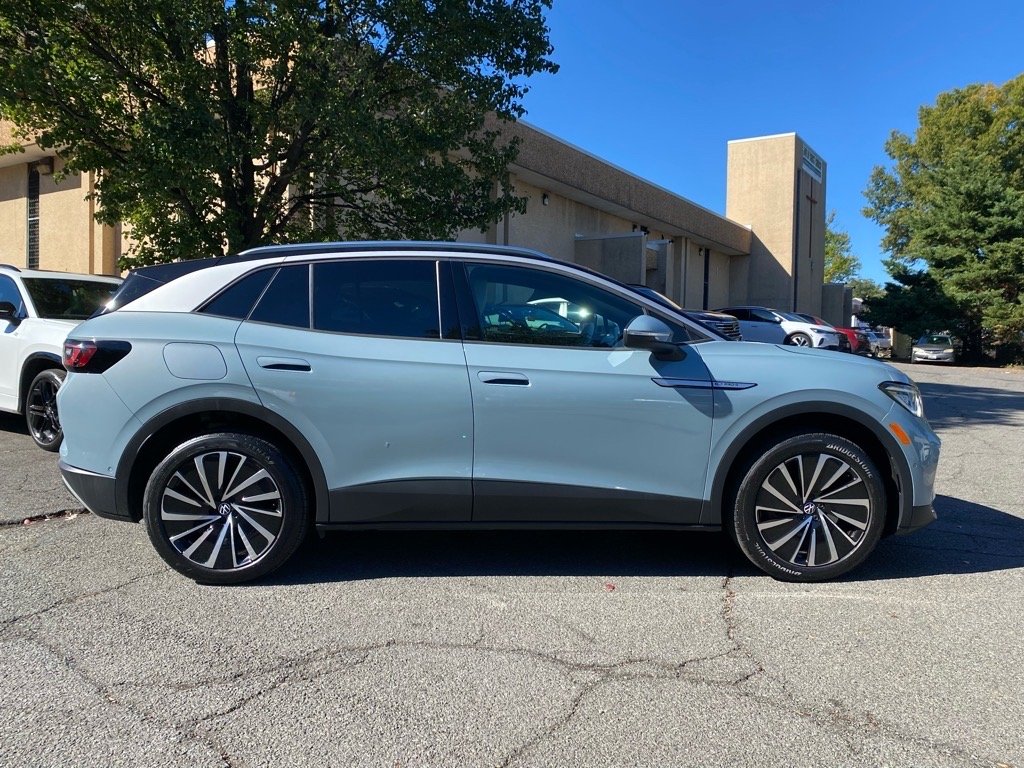 Certified 2023 Volkswagen ID.4 PRO S PLUS with VIN 1V2JNPE84PC055717 for sale in Alexandria, VA