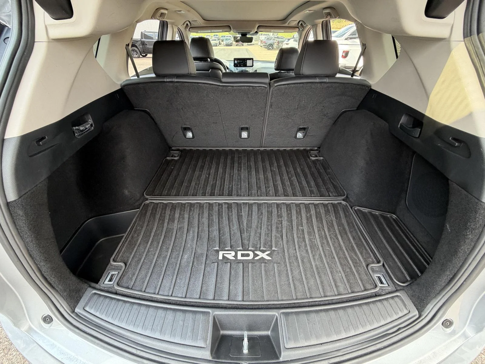 Used 2023 Lunar Silver Metallic Acura w/Tech image 18
