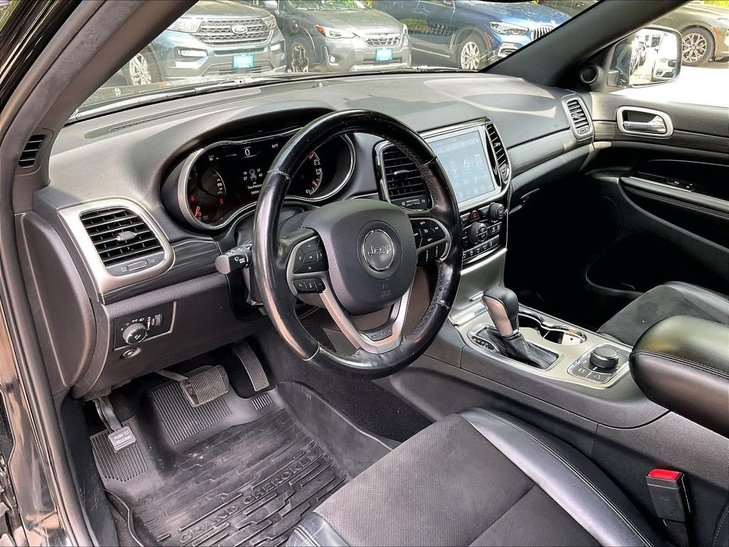 Used 2019 Black Jeep Altitude image 8