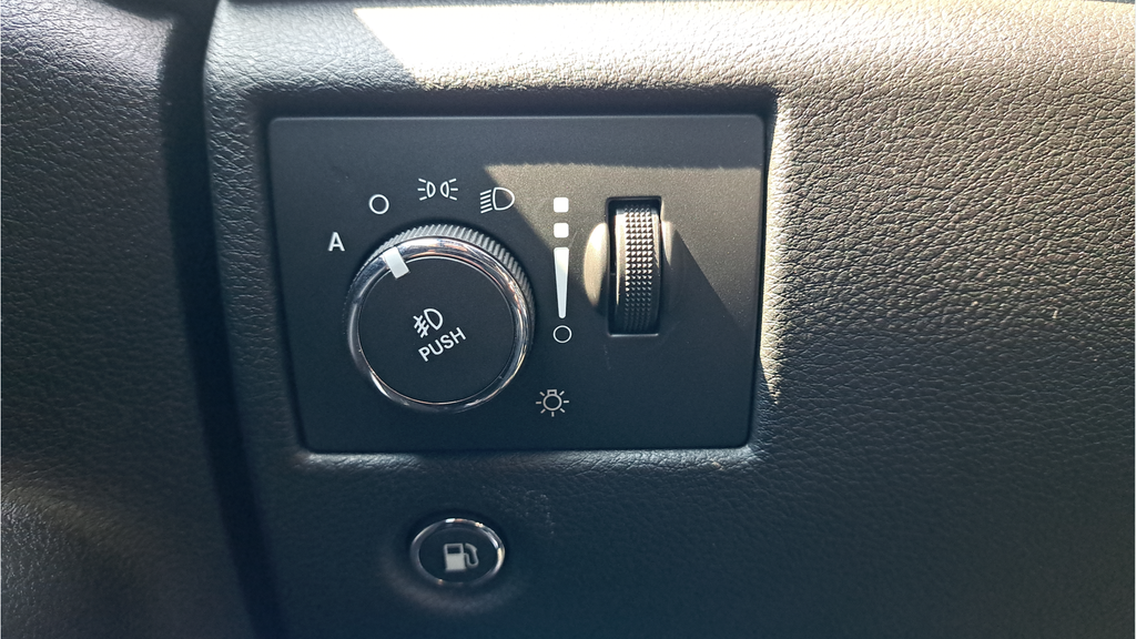 Used 2015 Black Jeep SRT image 23