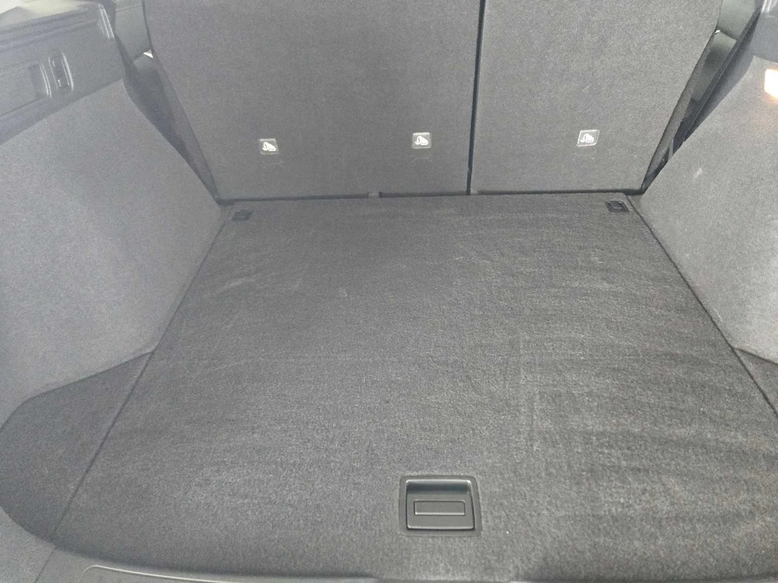 Certified Used 2023 Graphite Shadow INFINITI LUXE image 29