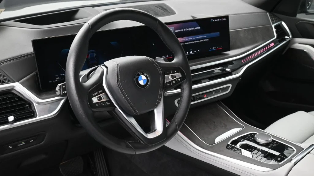 Certified Used 2025 Black BMW sDrive40i image 7