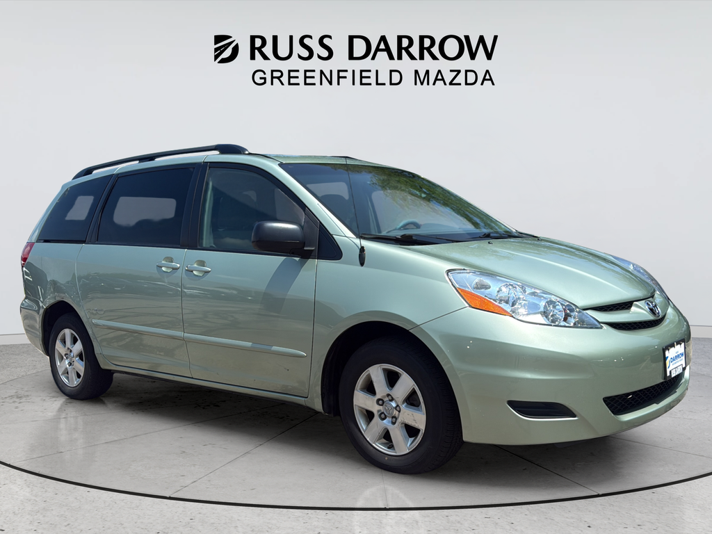 Used 2009  Toyota LE image 7