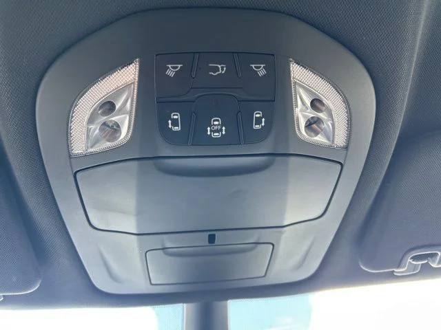 Used 2025 White Chrysler Select image 46