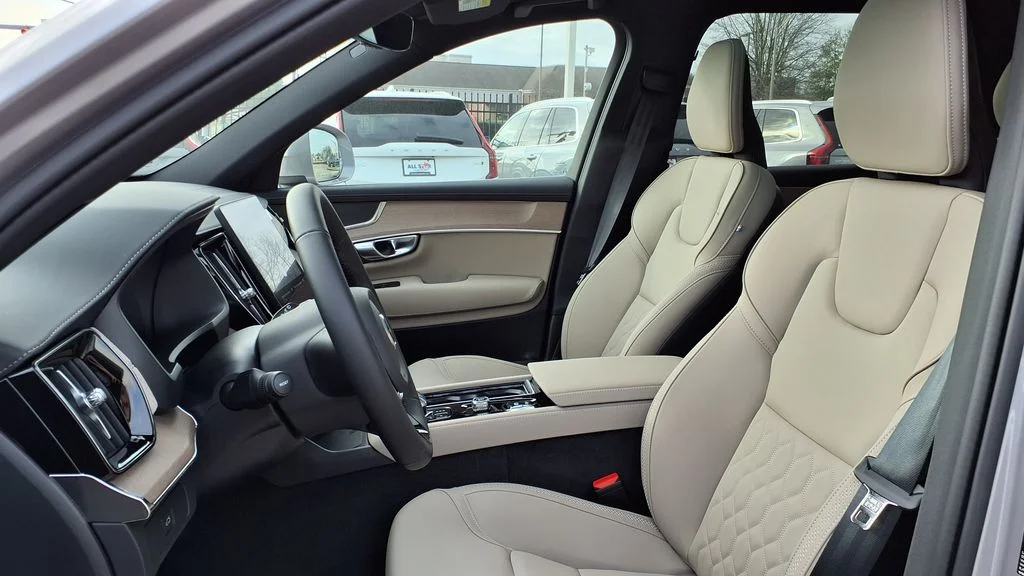 2026 Volvo XC90 Core - Photo 14