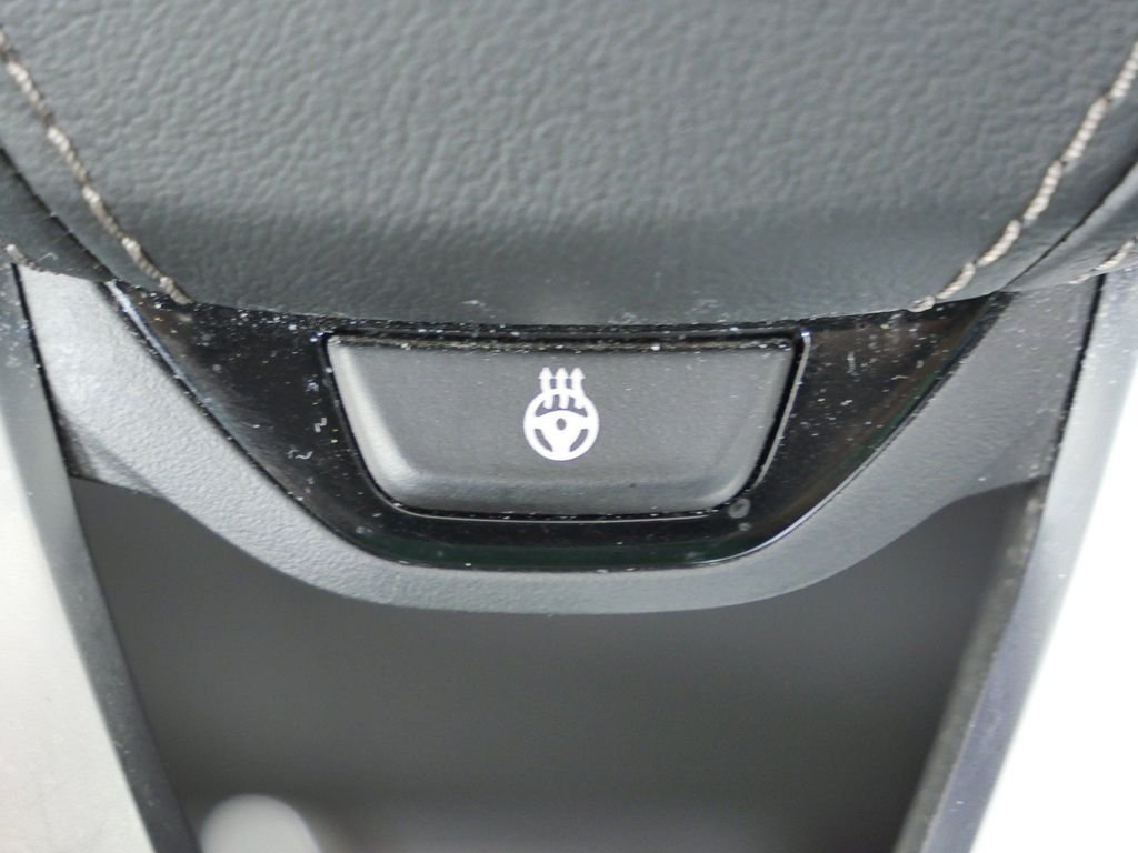 Used 2022 Black Sapphire Metallic BMW xDrive40i image 43