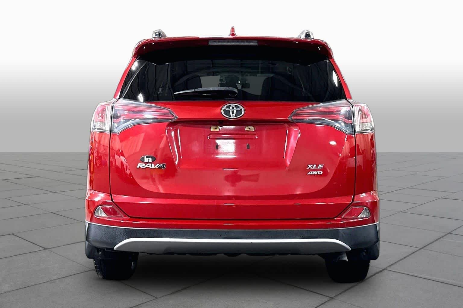 Used 2017 Barcelona Red Metallic Toyota XLE image 4
