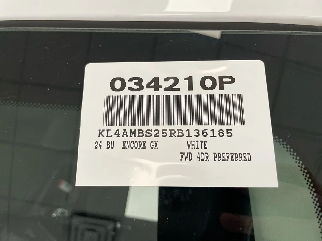 Used 2024 WHITE Buick Preferred image 31