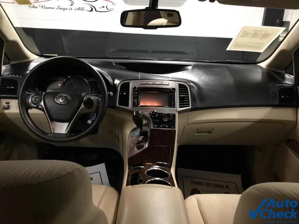 Used 2014 Black Toyota LE image 31