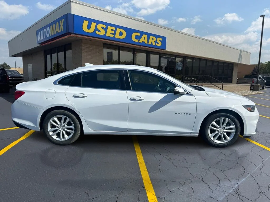 Used 2017 Chevrolet Malibu 1LT with VIN 1G1ZE5ST1HF107945 for sale in Traverse City, MI