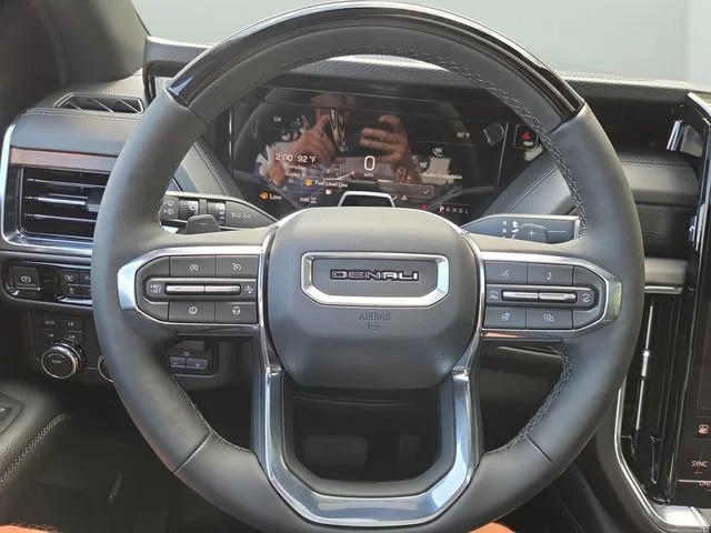 2026 GMC Yukon Denali - Photo 25