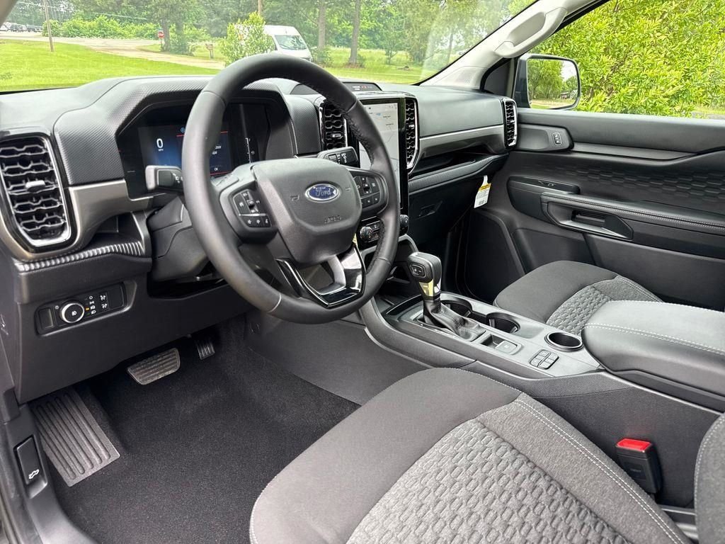 New 2026 Shadow Black Ford XLT image 15