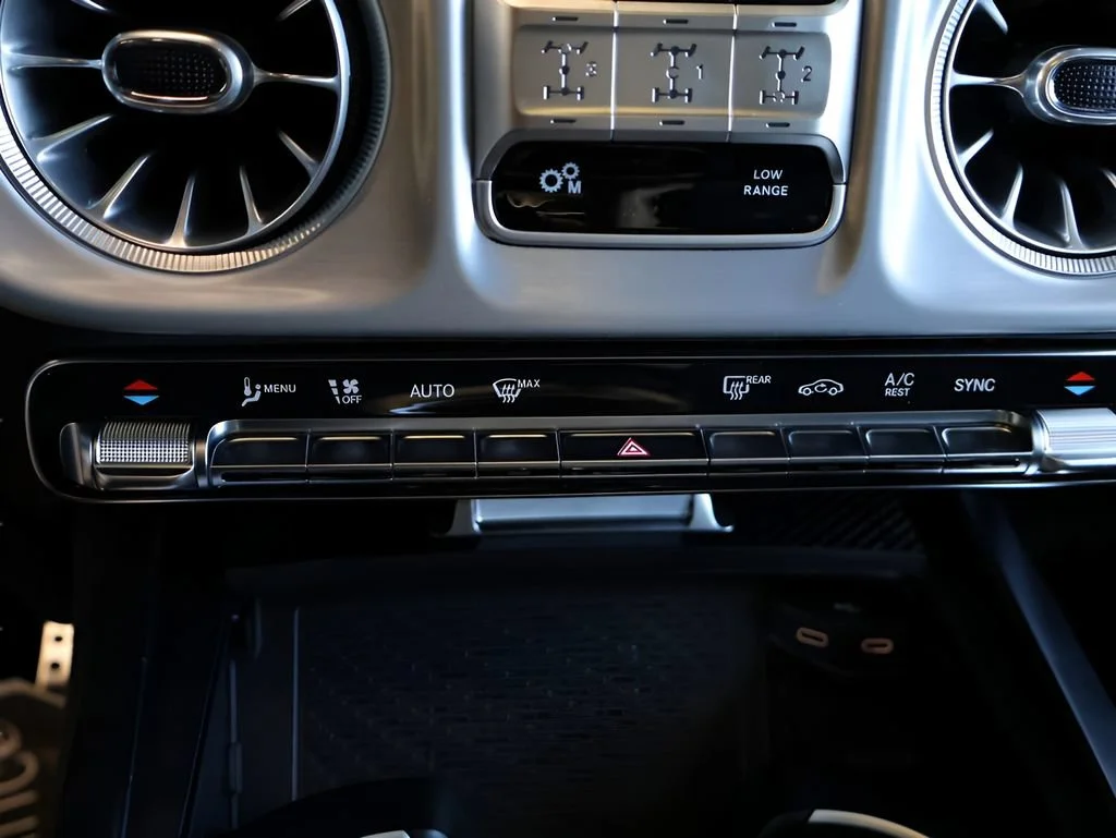 New 2026 MANUFAKTUR Night Black Magno Mercedes-Benz AMG® G 63 SUV image 62