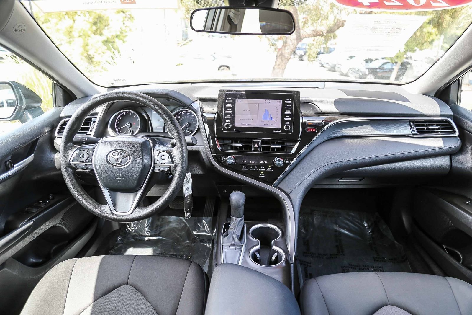 2024 Toyota Camry LE - Photo 12