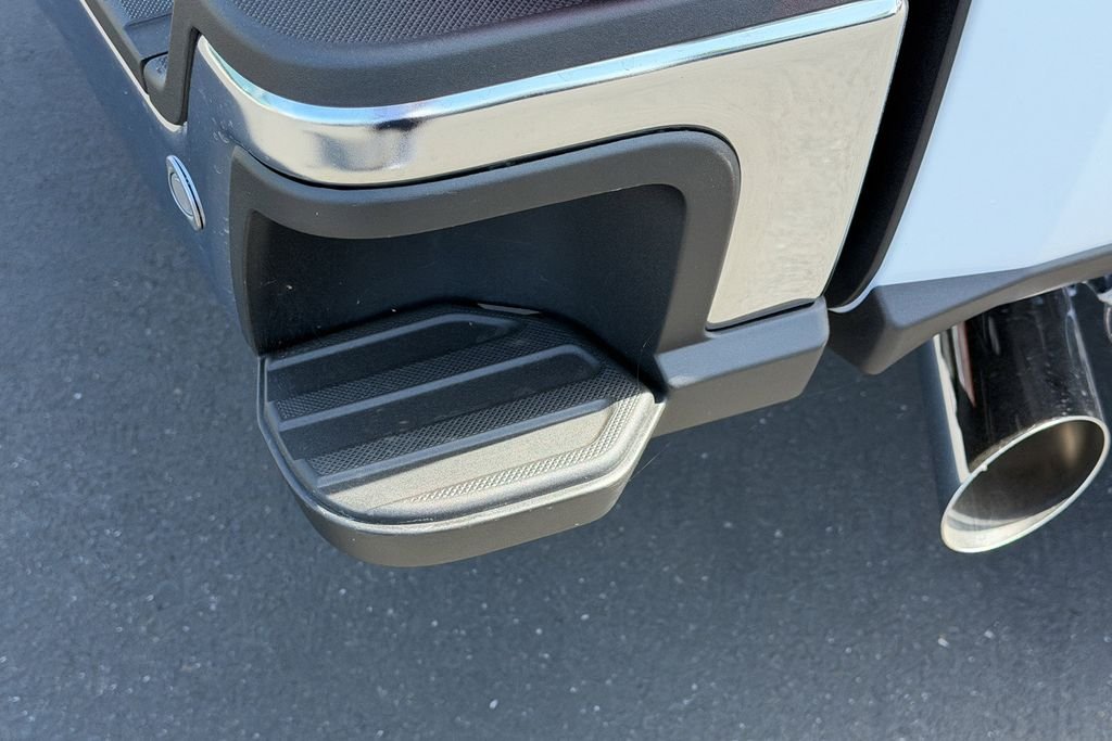 New 2026 Oxford White Ford F-250® King Ranch® image 9