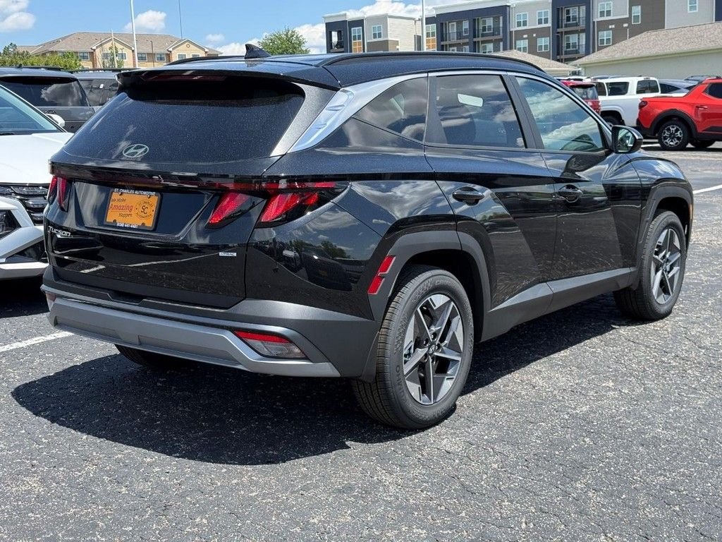 Used 2026 Black Hyundai SEL image 3