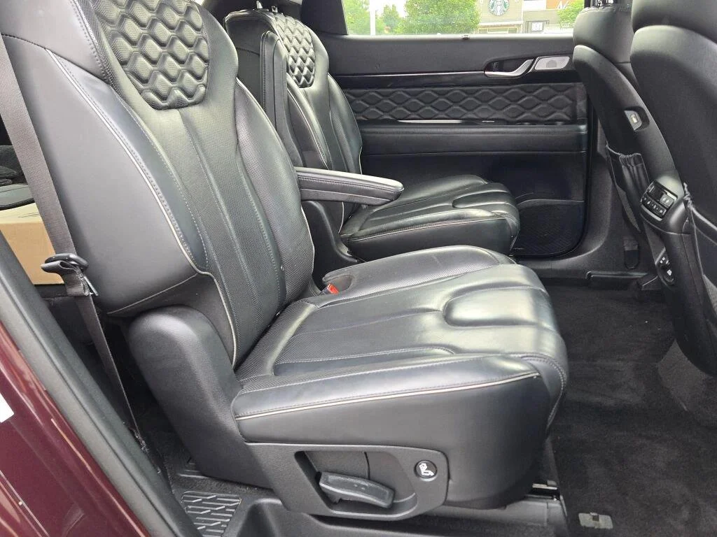 Used 2020 Sierra Burgundy Hyundai Limited image 9