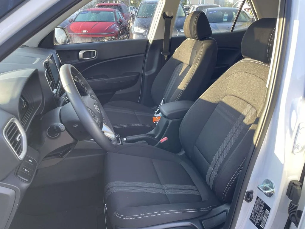 Used 2026 Lunar White Hyundai SEL image 8