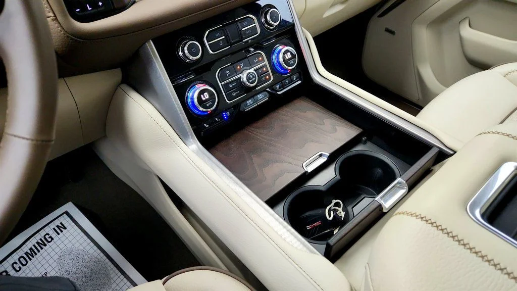 Used 2024 Pearl Beige Metallic GMC 4WD 4dr Denali w/ 22