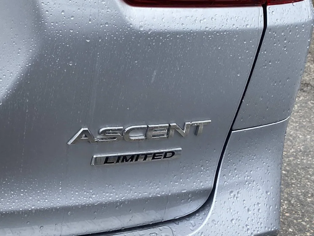 Used 2023 Silver Subaru Limited image 5