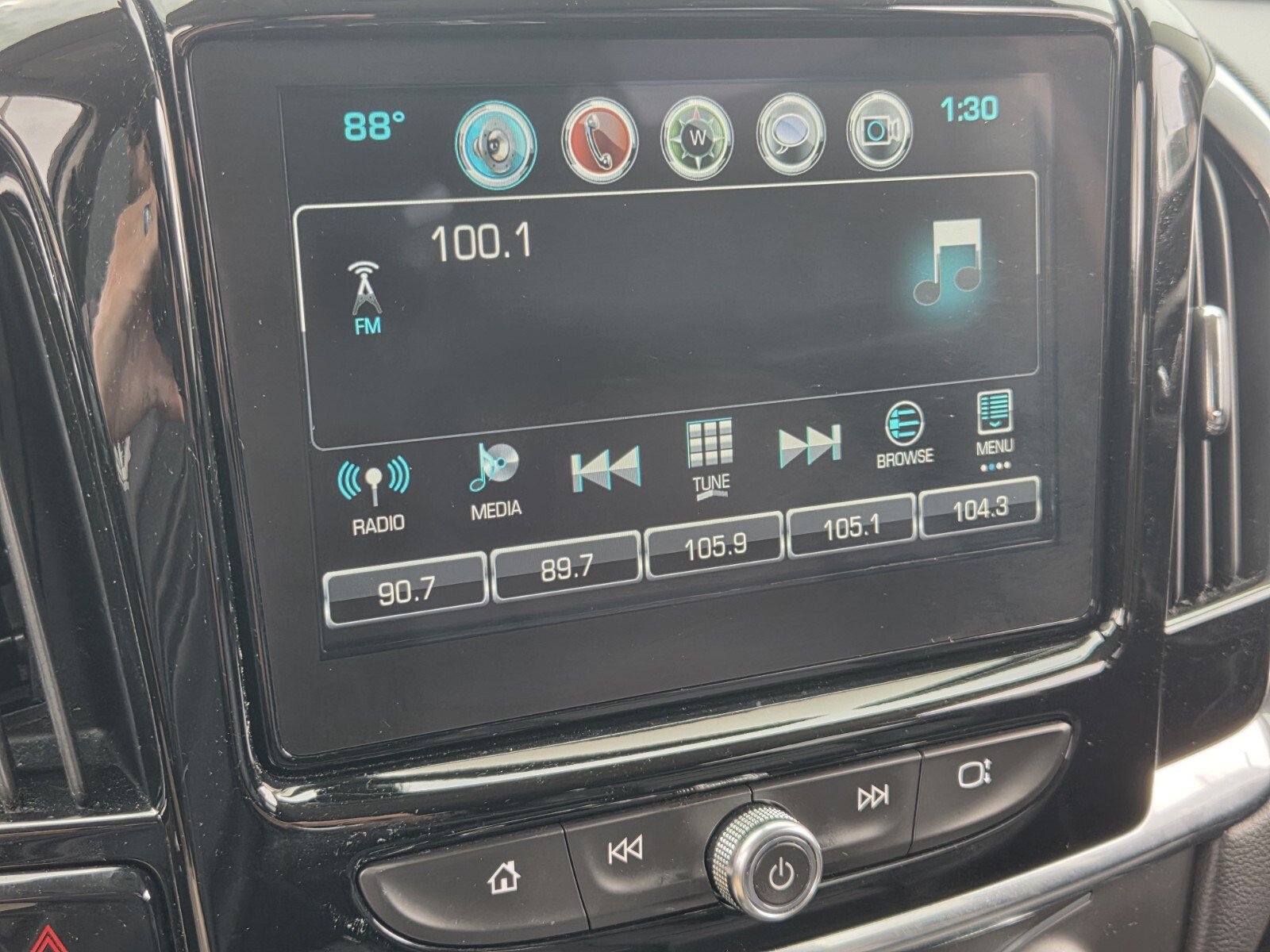 Used 2019 Graphite Metallic Chevrolet 3LT image 20