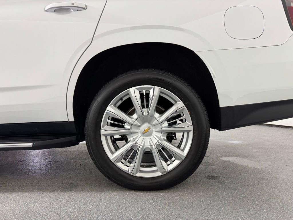 Used 2021 Summit White Chevrolet High Country image 36