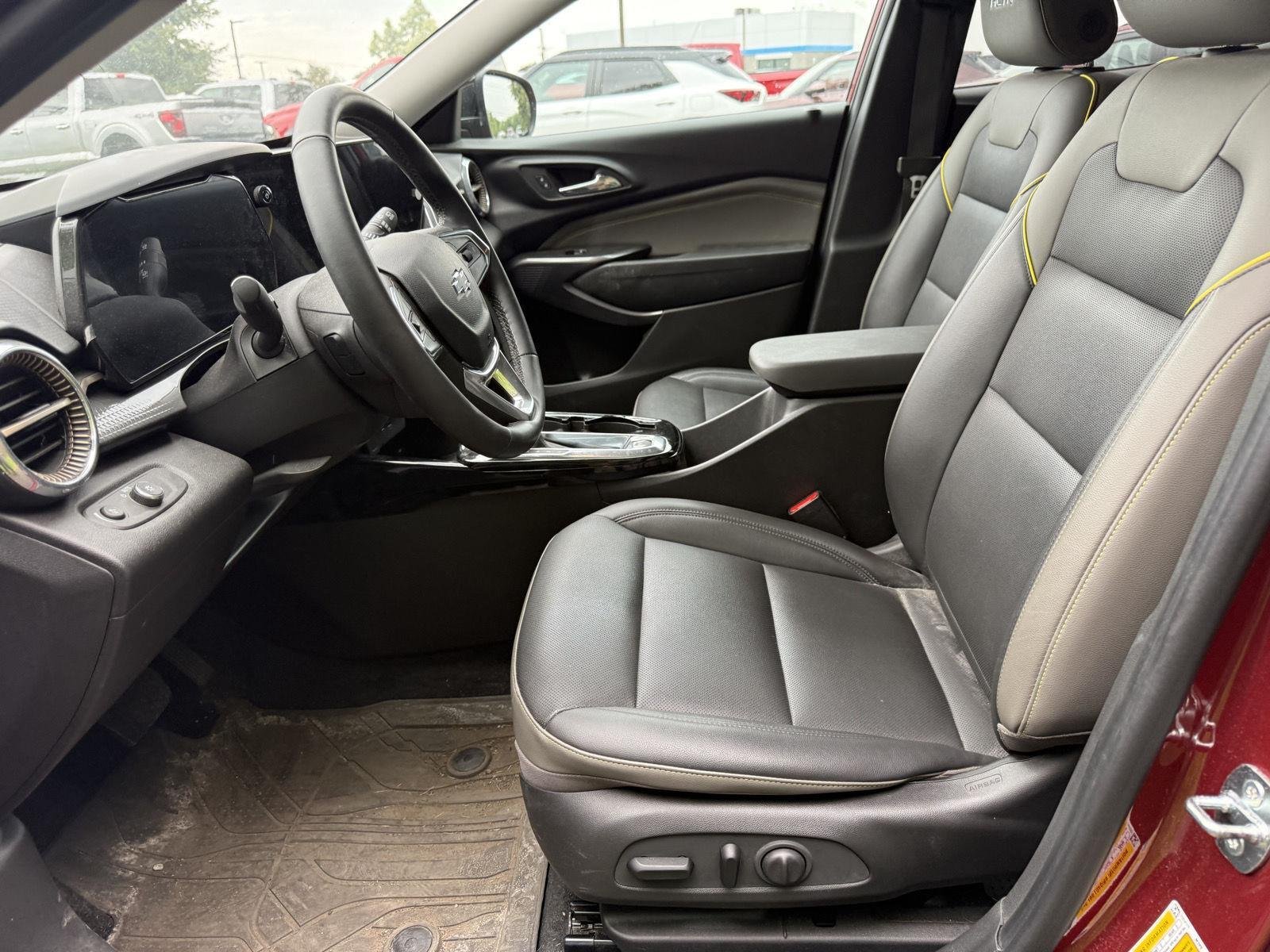 Used 2024 Crimson Metallic Chevrolet ACTIV image 4