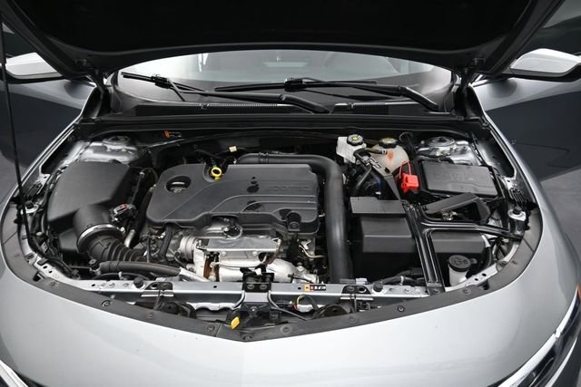 Used 2025 Sterling Gray Metallic Chevrolet LT image 25