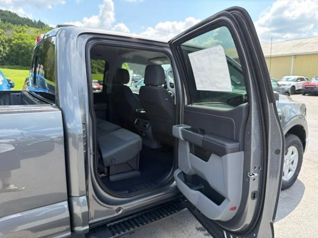 New 2026 Carbonized Gray Metallic Ford XLT image 96
