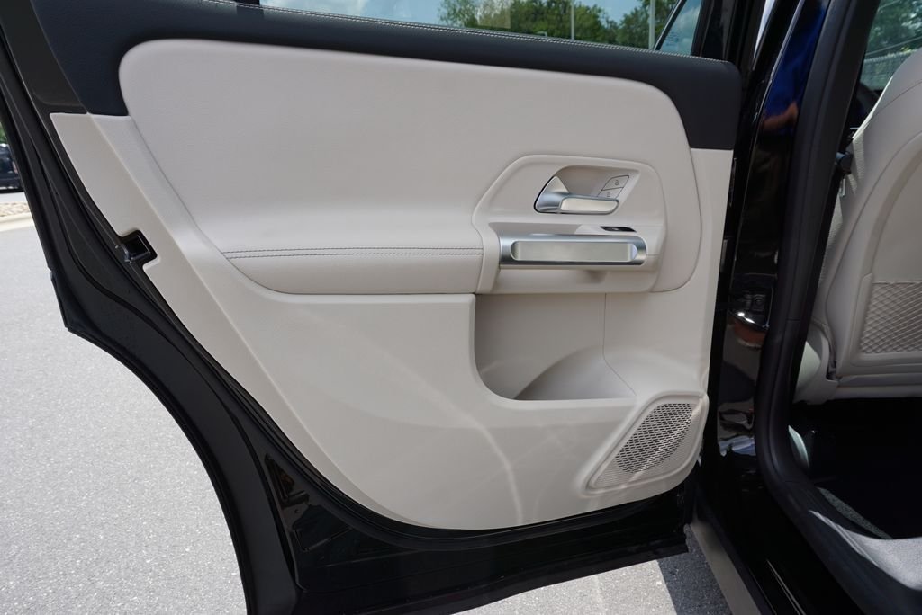 2025 Mercedes-Benz GLB Base - Photo 44