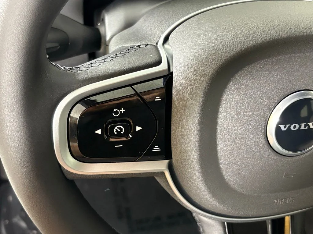 2026 Volvo XC60 Plus - Photo 20