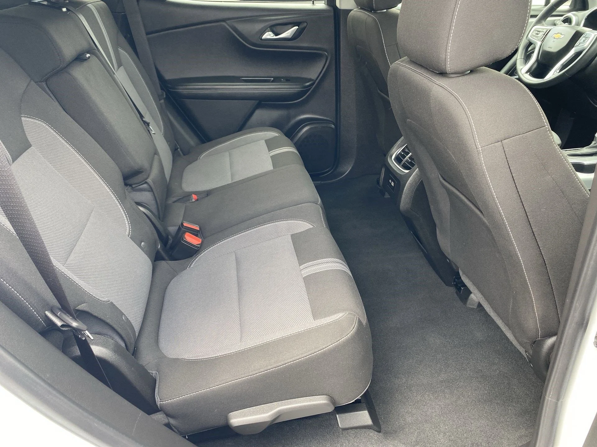 2025 Chevrolet Blazer 2LT - Photo 30