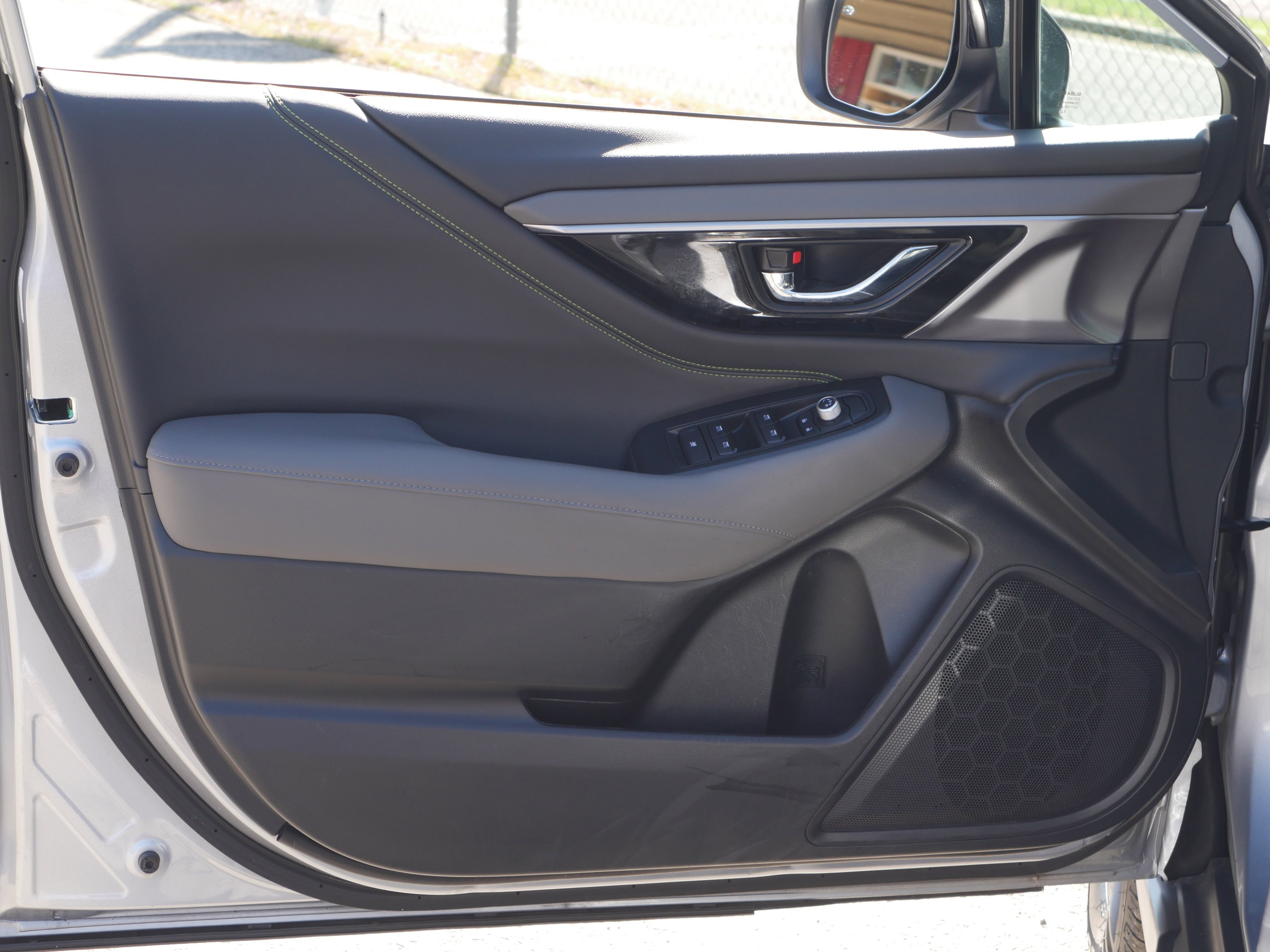 Used 2023 Ice Silver Metallic Subaru Onyx Edition XT image 34
