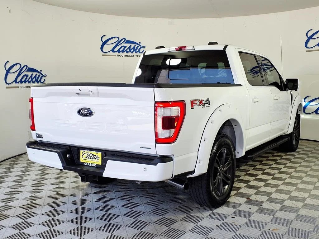 Used 2021 White Ford Lariat image 7