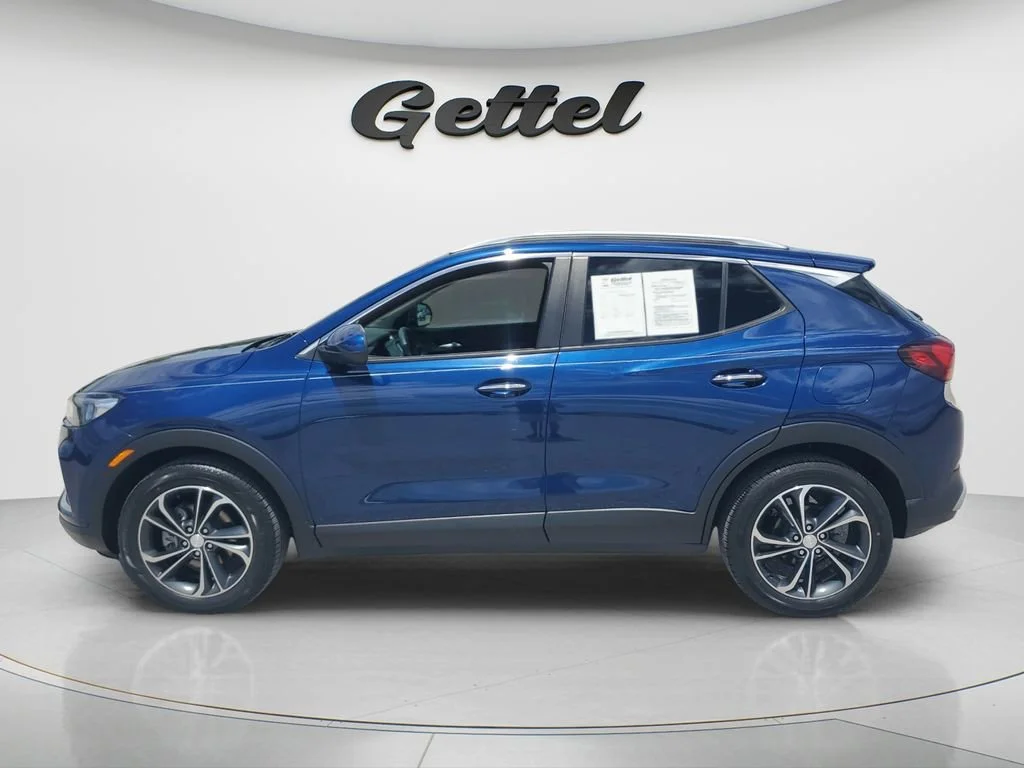 Used 2023 Sapphire Metallic Buick Select image 15