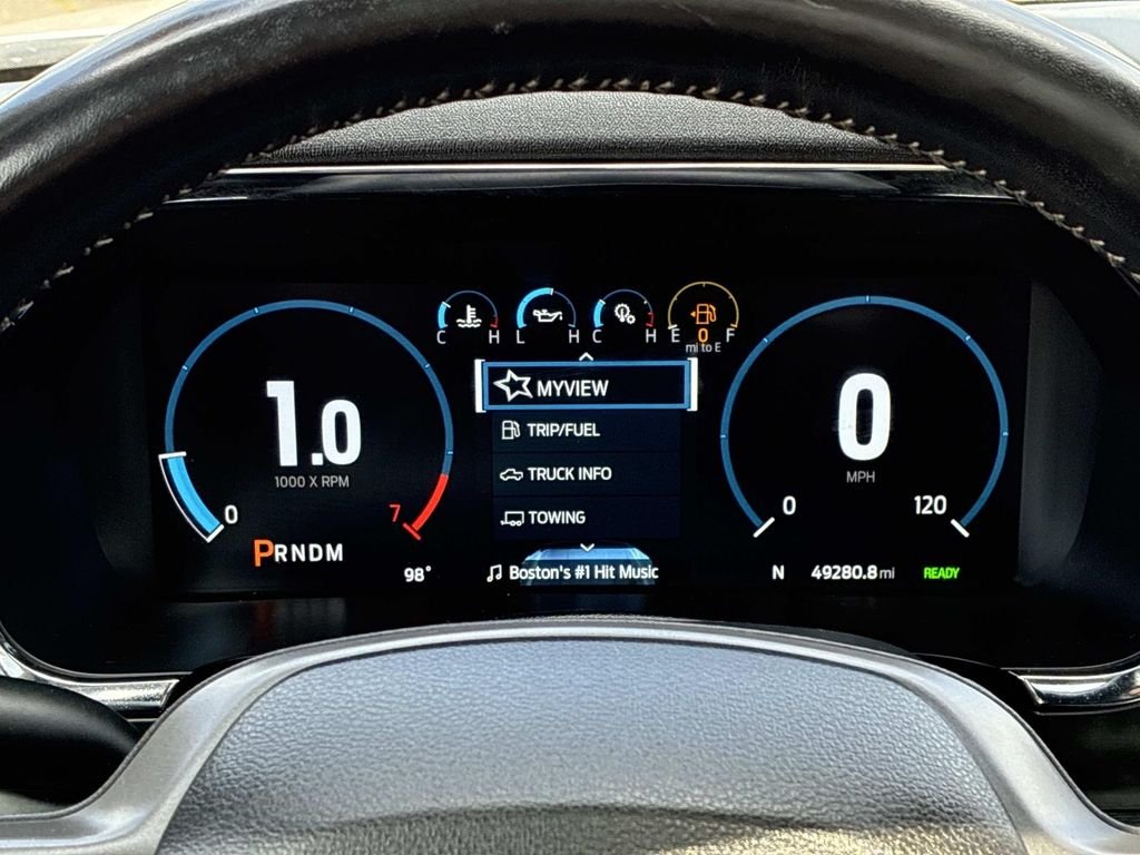 Used 2022 White Ford Lariat image 30