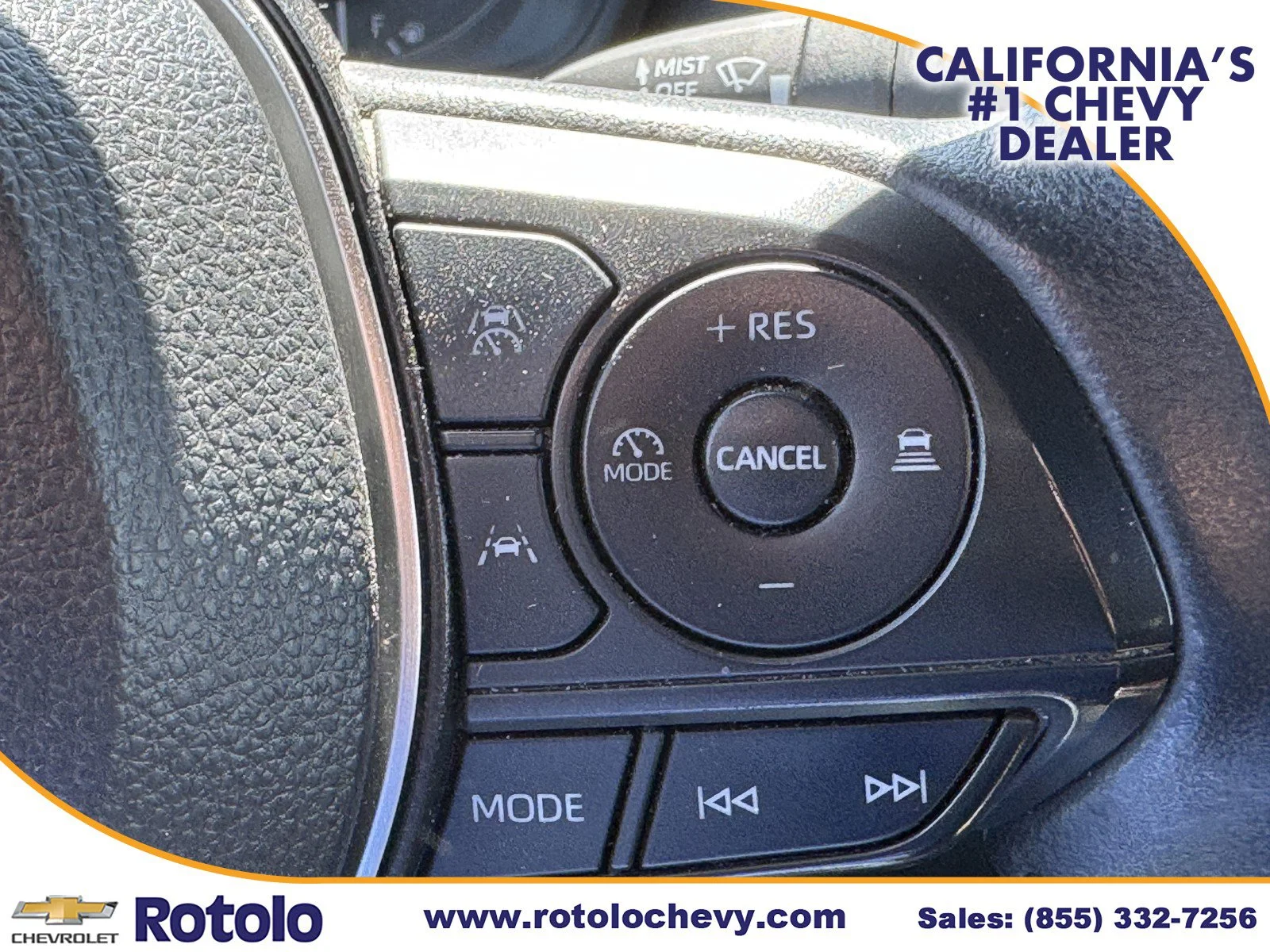Used 2024 CLASSIC SILVER ME Toyota SE image 19