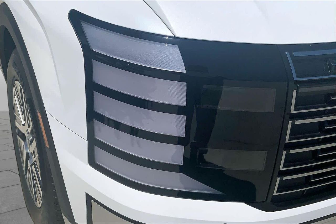 New 2026 Creamy White Pearl Hyundai SEL 8P image 13